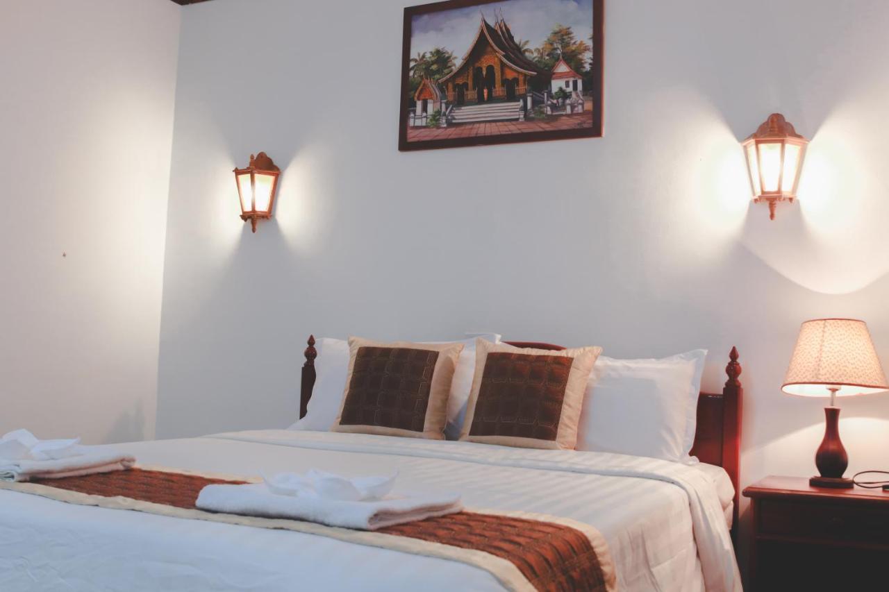 Khampiane Hotel Ban Nongdouang Екстериор снимка