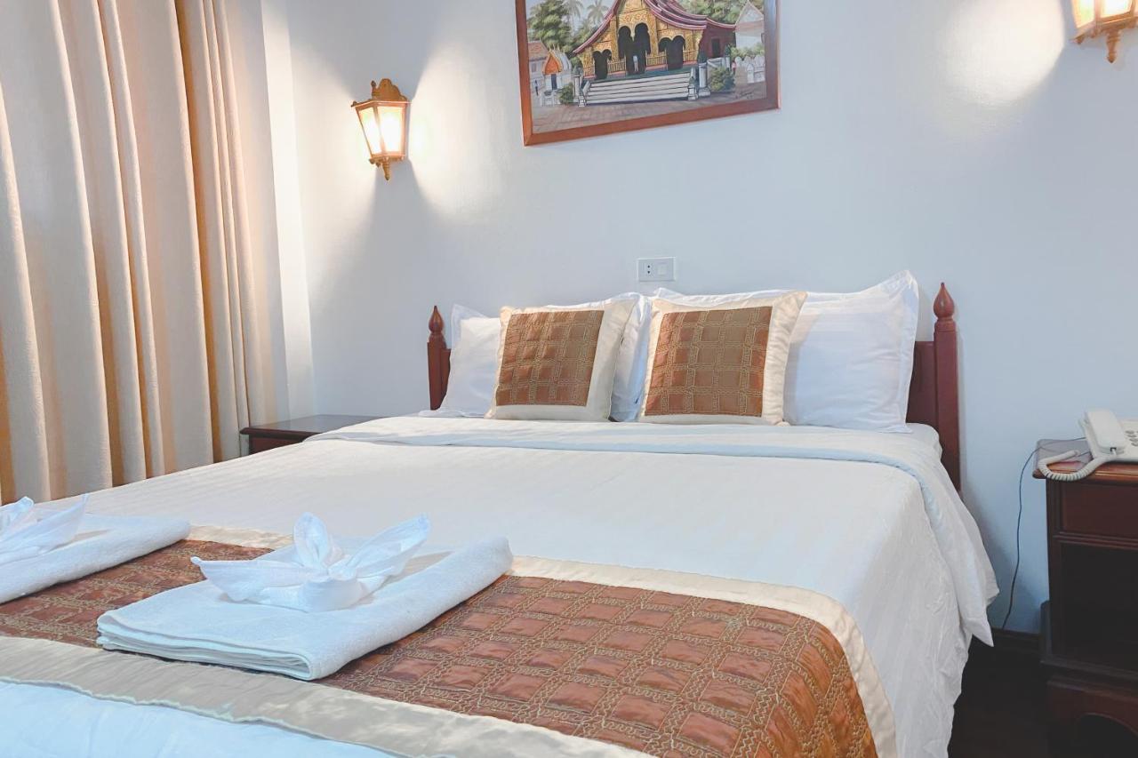 Khampiane Hotel Ban Nongdouang Екстериор снимка