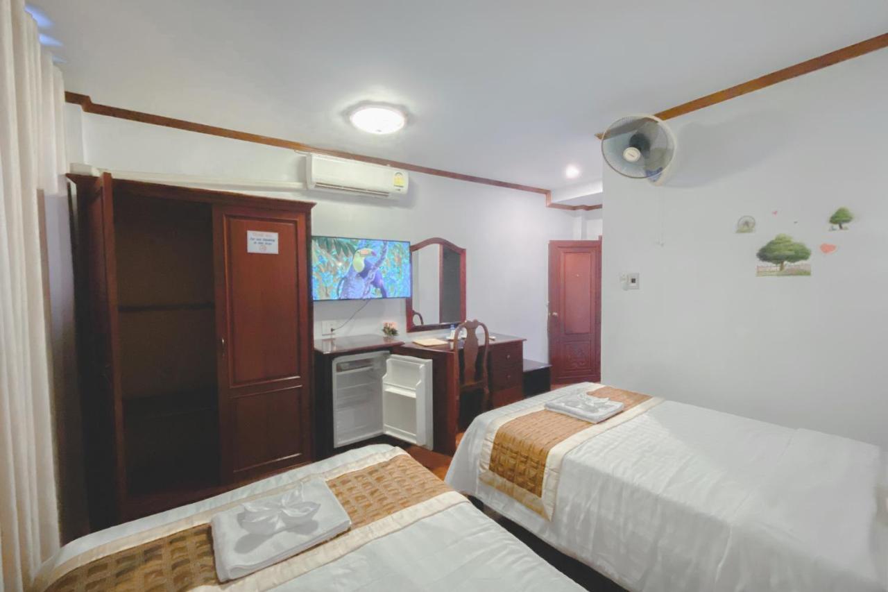 Khampiane Hotel Ban Nongdouang Екстериор снимка