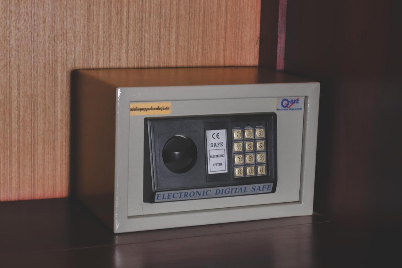 Khampiane Hotel Ban Nongdouang Екстериор снимка