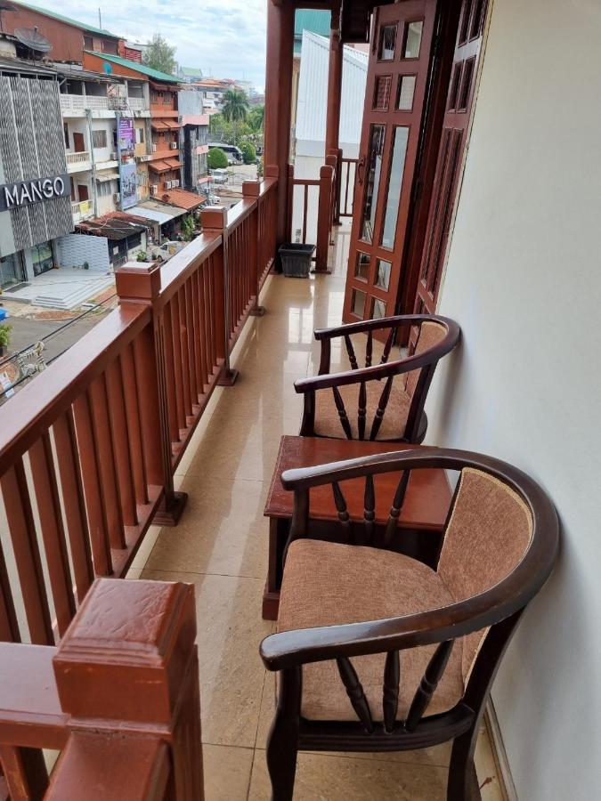 Khampiane Hotel Ban Nongdouang Екстериор снимка