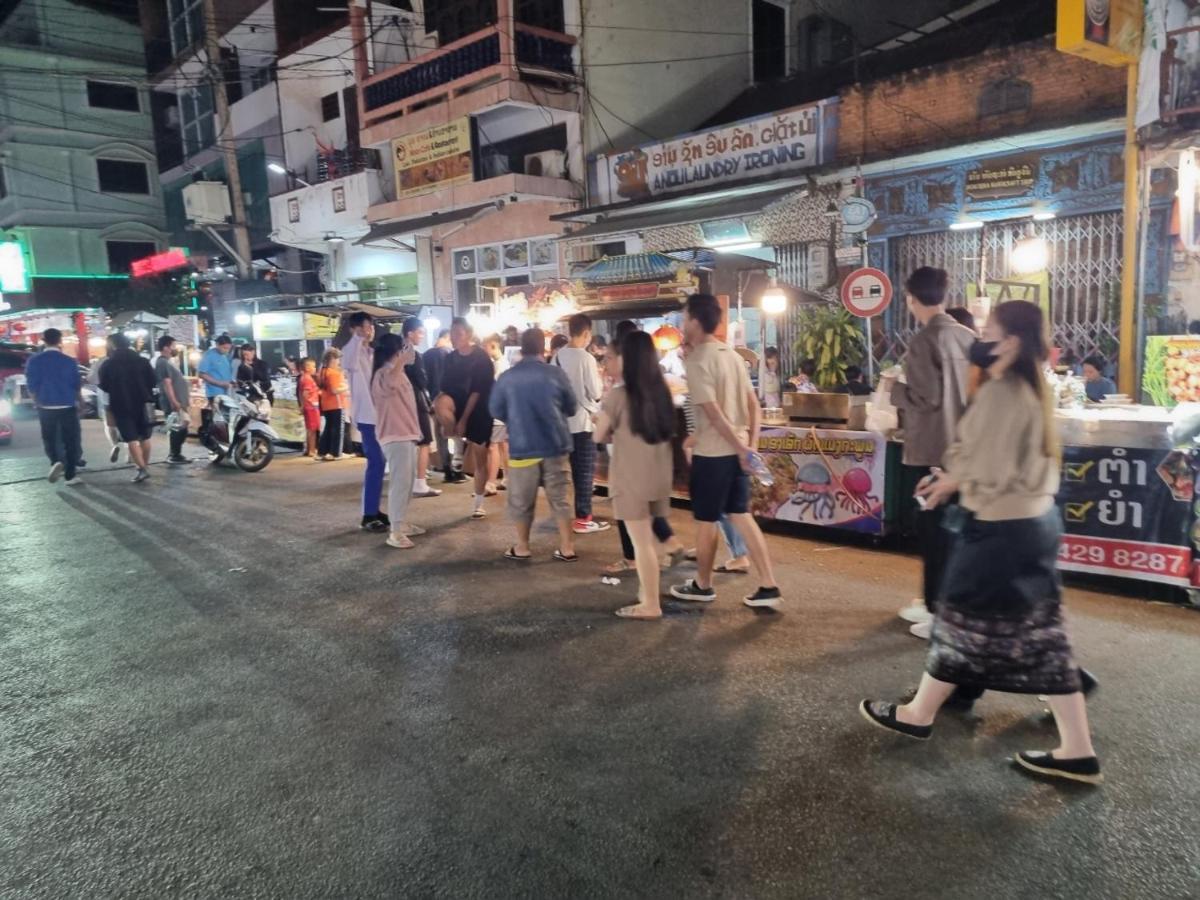 Khampiane Hotel Ban Nongdouang Екстериор снимка