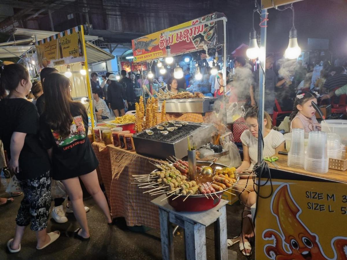Khampiane Hotel Ban Nongdouang Екстериор снимка