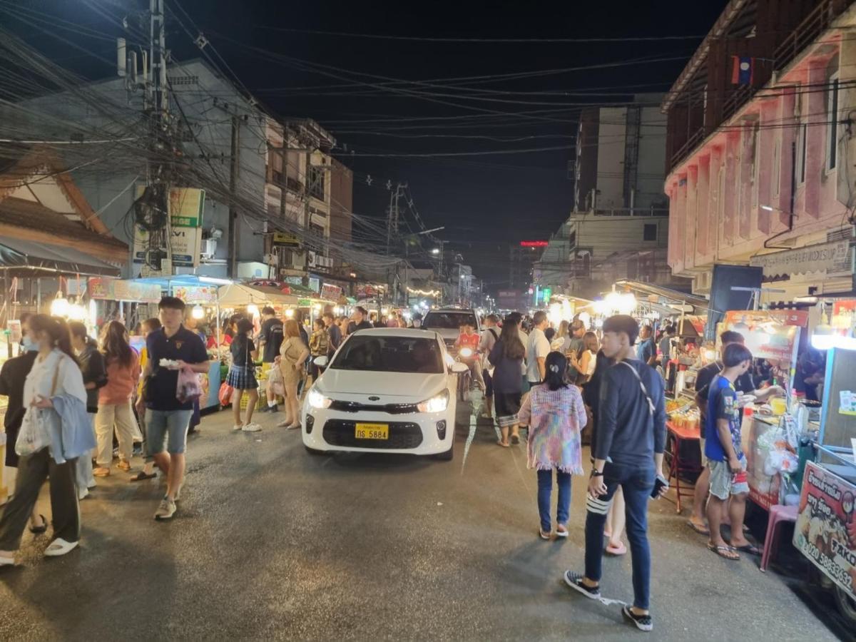 Khampiane Hotel Ban Nongdouang Екстериор снимка
