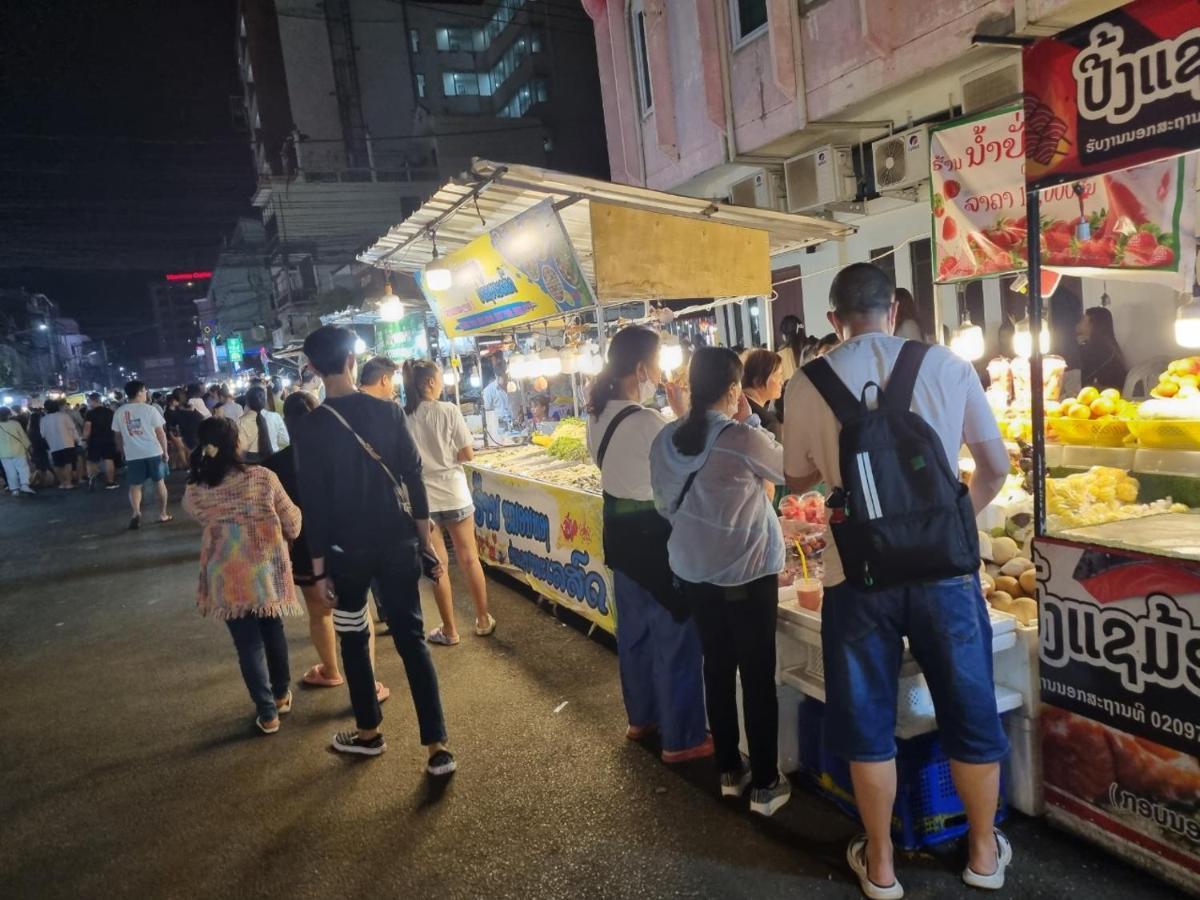 Khampiane Hotel Ban Nongdouang Екстериор снимка