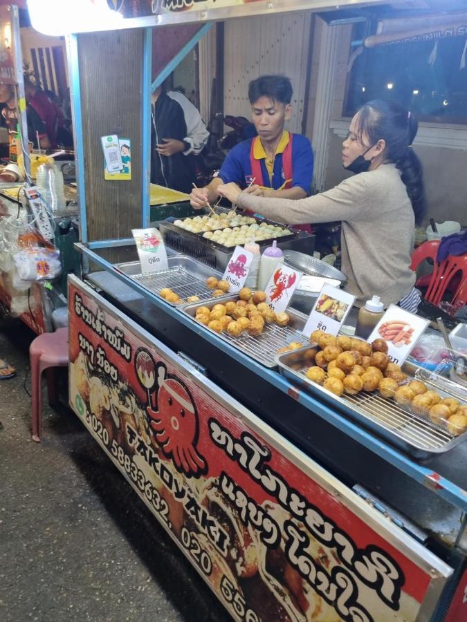 Khampiane Hotel Ban Nongdouang Екстериор снимка